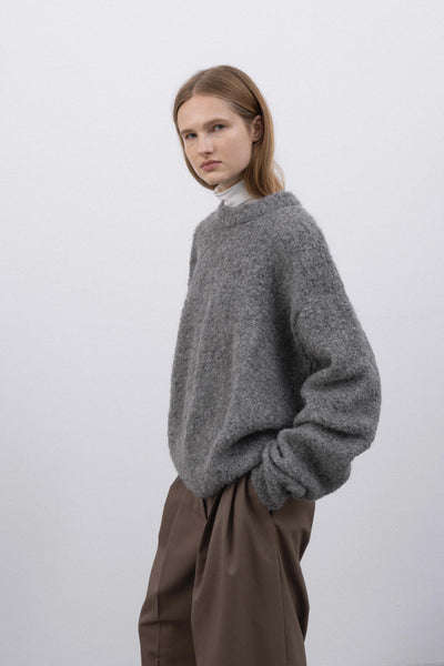 Signature boucle knit grey megztinis